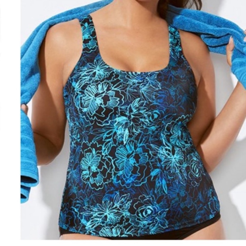 Nwt Swimsuits For All Swell Classic
Tankini Top plus size 26 activewear athletic